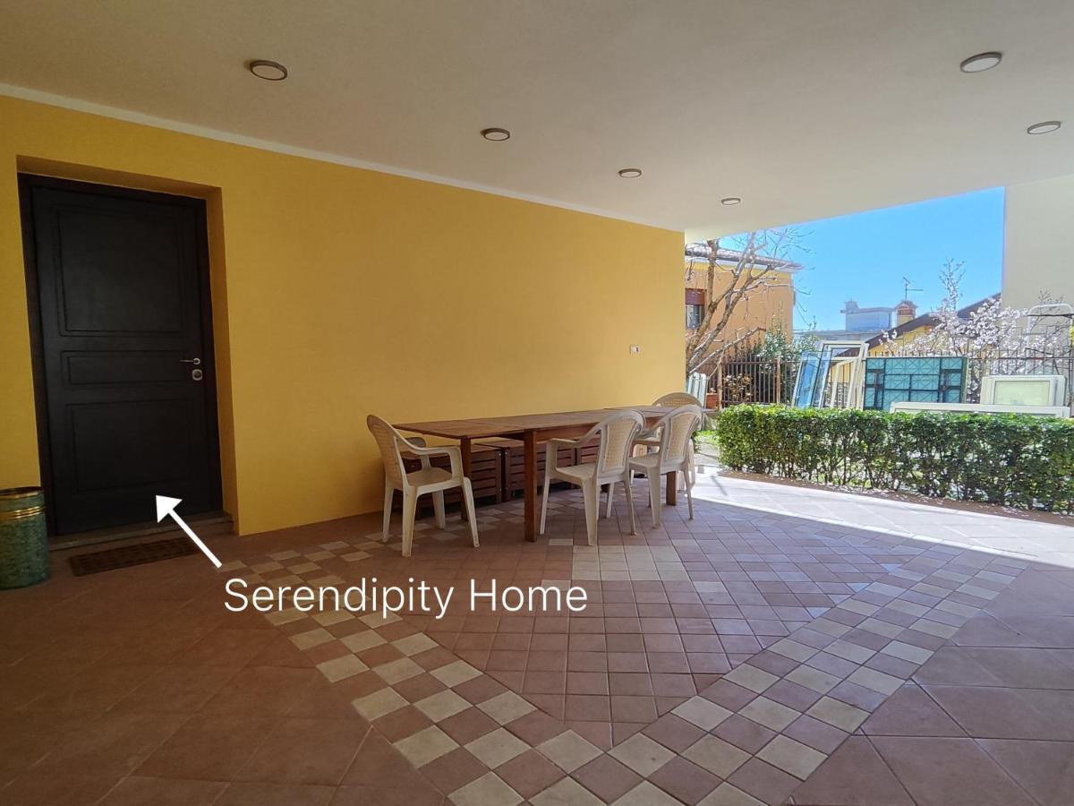 Casa Vacanza Serendipity Home Terst Exteriér fotografie